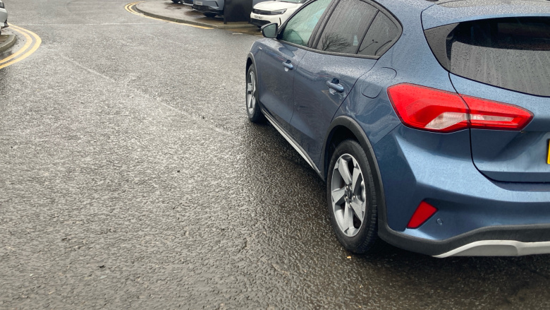 Ford Focus 1.0 EcoBoost 125 Active 5dr Petrol Hatchback